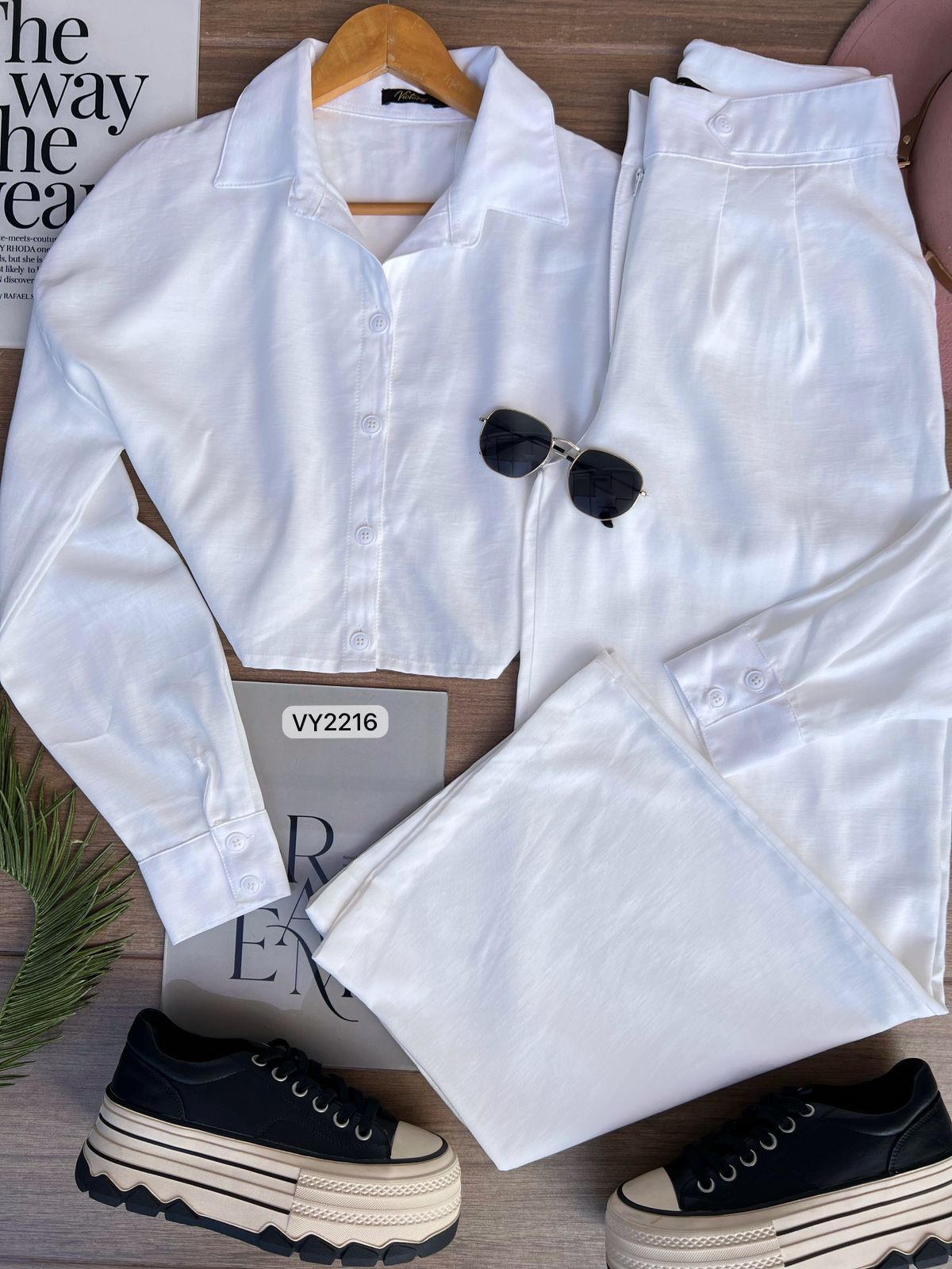 Conjunto EUREKKA – Camisa con diseño espalda + Pantalón Wide Leg